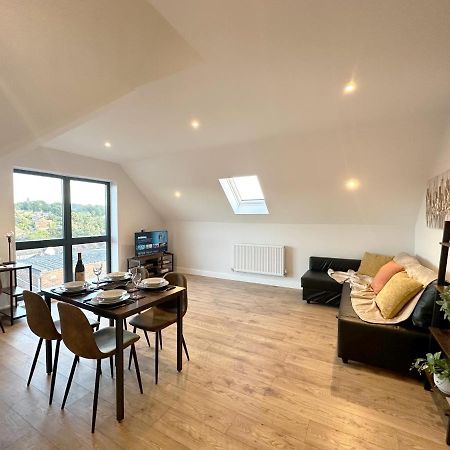Stylish & Spacious Apartment Royal Tunbridge Wells Bagian luar foto