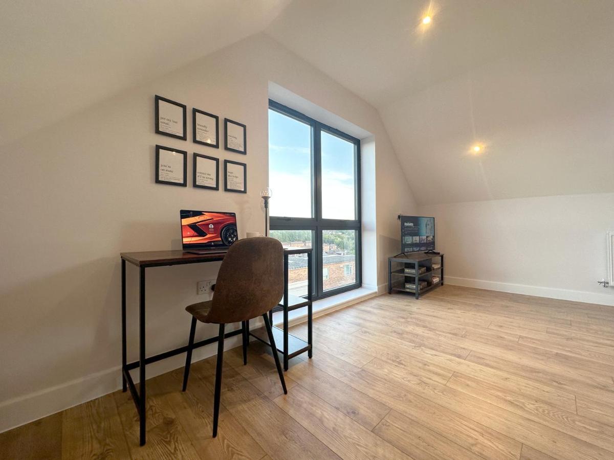 Stylish & Spacious Apartment Royal Tunbridge Wells Bagian luar foto
