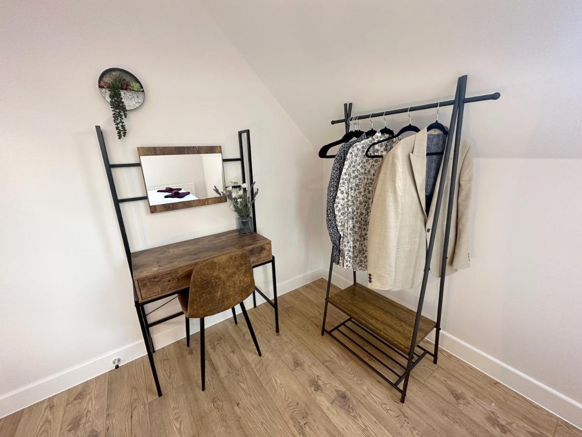 Stylish & Spacious Apartment Royal Tunbridge Wells Bagian luar foto
